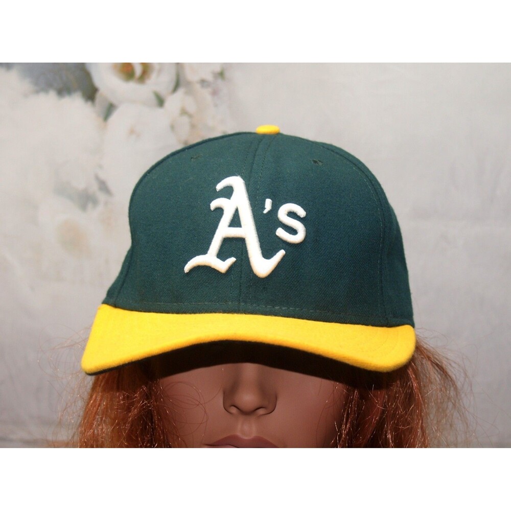 OAKLAND A'S Fitted Baseball Cap Size 7 3/4 XL Official On-Field Cap MLB, NEW ERA